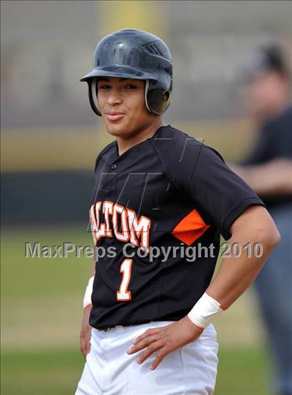 Thumbnail 3 in Trinity Christian vs Haltom (Carrollton Diamond Classic) photogallery.