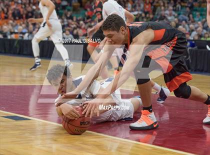 Thumbnail 3 in Valor Christian vs. Lewis-Palmer (CHSAA 4A State Final) photogallery.