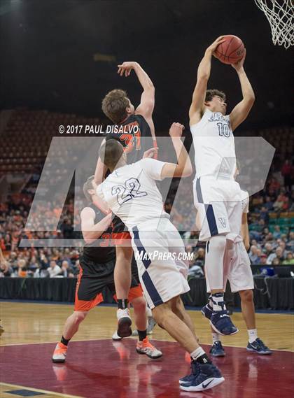 Thumbnail 3 in Valor Christian vs. Lewis-Palmer (CHSAA 4A State Final) photogallery.