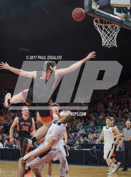 Thumbnail 3 in Valor Christian vs. Lewis-Palmer (CHSAA 4A State Final) photogallery.