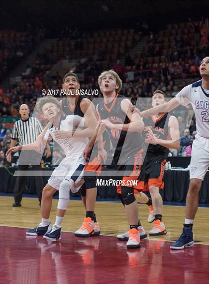Thumbnail 2 in Valor Christian vs. Lewis-Palmer (CHSAA 4A State Final) photogallery.