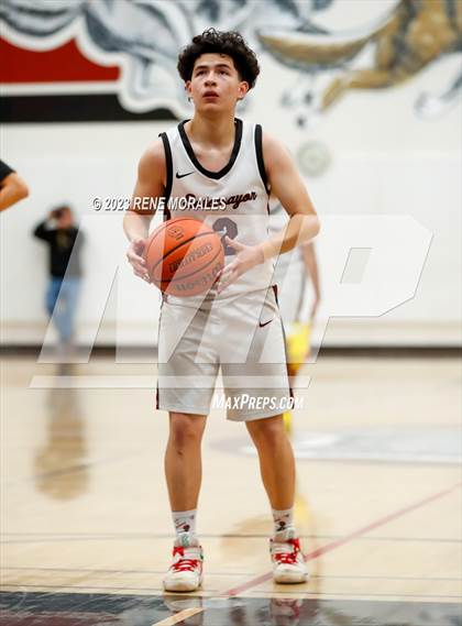 Thumbnail 2 in Whitney vs Sotomayor (CIF State Boys Basketball Championships D5 Round 1) photogallery.