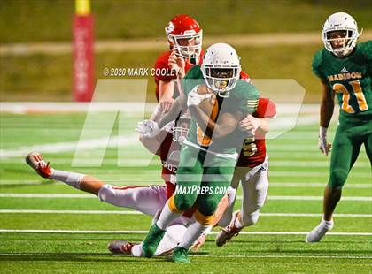 Thumbnail 1 in Groesbeck vs. Madison (UIL 3A Bi-District) photogallery.