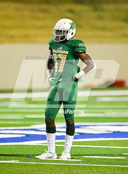 Thumbnail 2 in Groesbeck vs. Madison (UIL 3A Bi-District) photogallery.