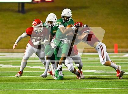 Thumbnail 2 in Groesbeck vs. Madison (UIL 3A Bi-District) photogallery.