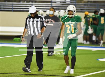 Thumbnail 3 in Groesbeck vs. Madison (UIL 3A Bi-District) photogallery.