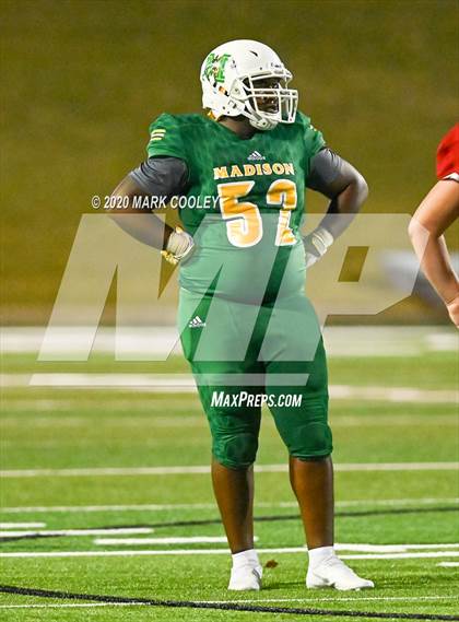 Thumbnail 1 in Groesbeck vs. Madison (UIL 3A Bi-District) photogallery.
