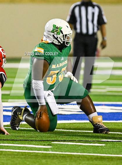 Thumbnail 1 in Groesbeck vs. Madison (UIL 3A Bi-District) photogallery.