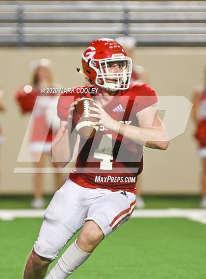 Thumbnail 2 in Groesbeck vs. Madison (UIL 3A Bi-District) photogallery.