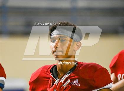 Thumbnail 2 in Groesbeck vs. Madison (UIL 3A Bi-District) photogallery.