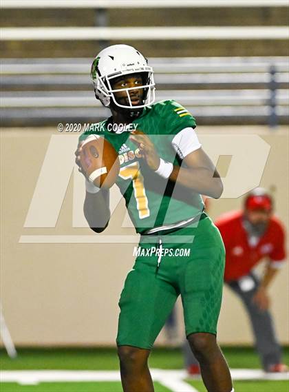 Thumbnail 3 in Groesbeck vs. Madison (UIL 3A Bi-District) photogallery.