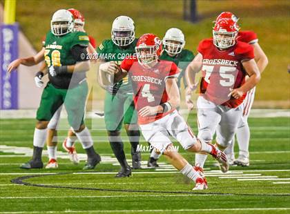 Thumbnail 3 in Groesbeck vs. Madison (UIL 3A Bi-District) photogallery.