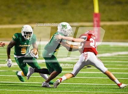 Thumbnail 1 in Groesbeck vs. Madison (UIL 3A Bi-District) photogallery.