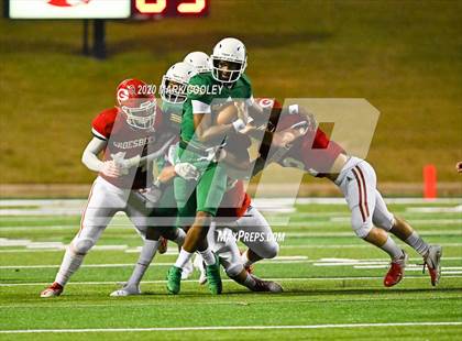 Thumbnail 3 in Groesbeck vs. Madison (UIL 3A Bi-District) photogallery.