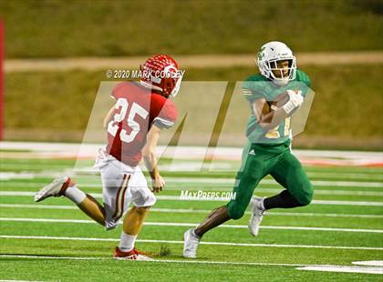 Thumbnail 2 in Groesbeck vs. Madison (UIL 3A Bi-District) photogallery.