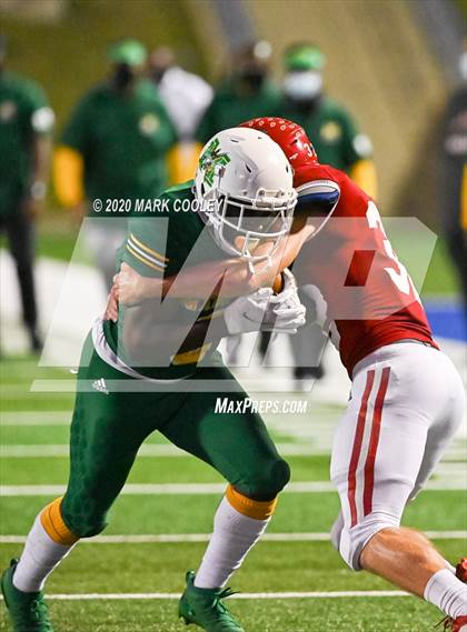 Thumbnail 3 in Groesbeck vs. Madison (UIL 3A Bi-District) photogallery.
