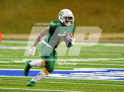 Thumbnail 1 in Groesbeck vs. Madison (UIL 3A Bi-District) photogallery.