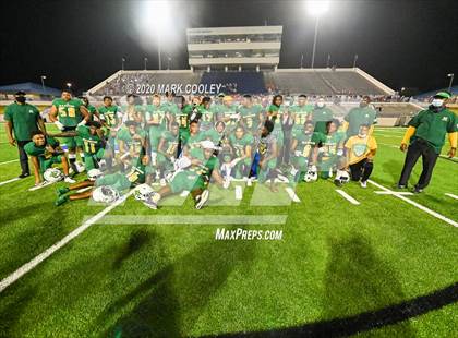 Thumbnail 2 in Groesbeck vs. Madison (UIL 3A Bi-District) photogallery.