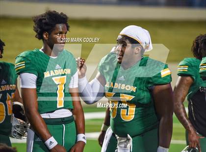 Thumbnail 1 in Groesbeck vs. Madison (UIL 3A Bi-District) photogallery.