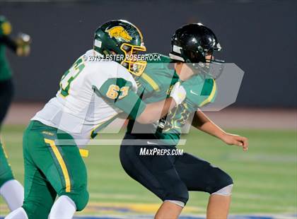 Thumbnail 2 in Rockport-Fulton vs. Crystal City (UIL 4A Area Playoffs) photogallery.