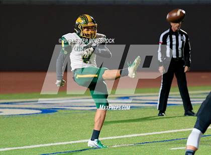 Thumbnail 3 in Rockport-Fulton vs. Crystal City (UIL 4A Area Playoffs) photogallery.