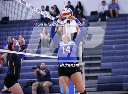 Thumbnail 2 in Lopez vs. Veterans Memorial photogallery.