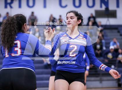 Thumbnail 3 in Lopez vs. Veterans Memorial photogallery.