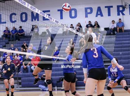 Thumbnail 2 in Lopez vs. Veterans Memorial photogallery.