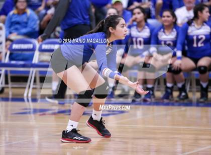 Thumbnail 1 in Lopez vs. Veterans Memorial photogallery.