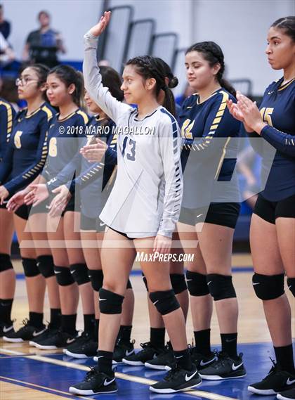 Thumbnail 2 in Lopez vs. Veterans Memorial photogallery.