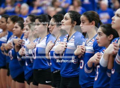 Thumbnail 1 in Lopez vs. Veterans Memorial photogallery.