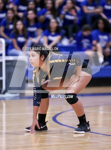 Thumbnail 1 in Lopez vs. Veterans Memorial photogallery.