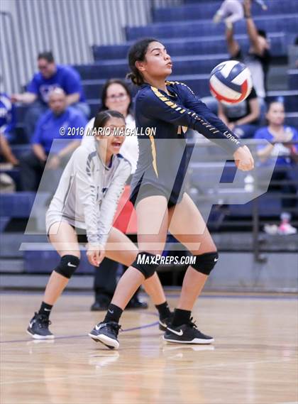 Thumbnail 2 in Lopez vs. Veterans Memorial photogallery.