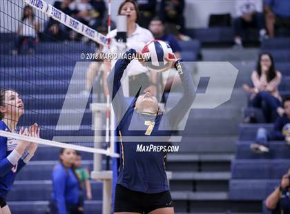 Thumbnail 3 in Lopez vs. Veterans Memorial photogallery.