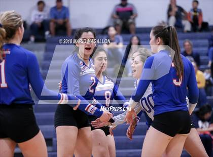 Thumbnail 2 in Lopez vs. Veterans Memorial photogallery.