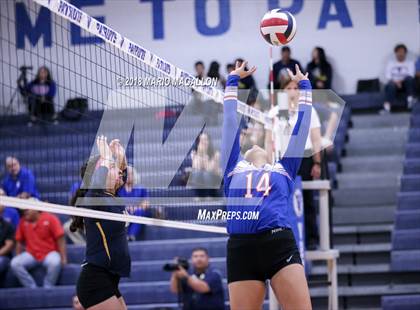 Thumbnail 3 in Lopez vs. Veterans Memorial photogallery.