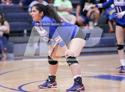Thumbnail 3 in Lopez vs. Veterans Memorial photogallery.