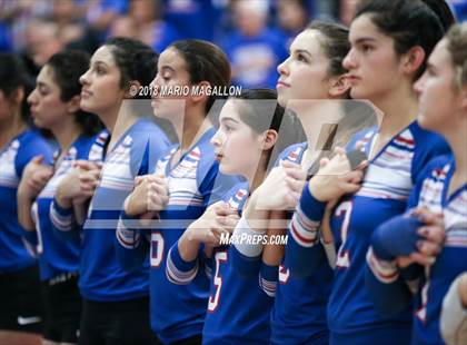 Thumbnail 3 in Lopez vs. Veterans Memorial photogallery.