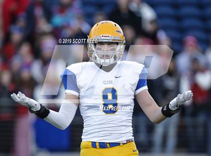 Thumbnail 3 in Clyde vs. Licking Valley (OHSAA D4 Final)  photogallery.