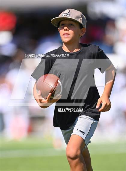 Thumbnail 3 in Inderkum @ Marin Catholic photogallery.