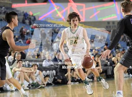 Thumbnail 3 in Kamiak vs. Richland (WIAA 4A Quarterfinal)  photogallery.