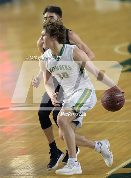 Thumbnail 2 in Kamiak vs. Richland (WIAA 4A Quarterfinal)  photogallery.