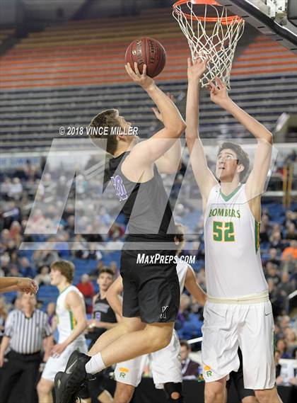 Thumbnail 1 in Kamiak vs. Richland (WIAA 4A Quarterfinal)  photogallery.