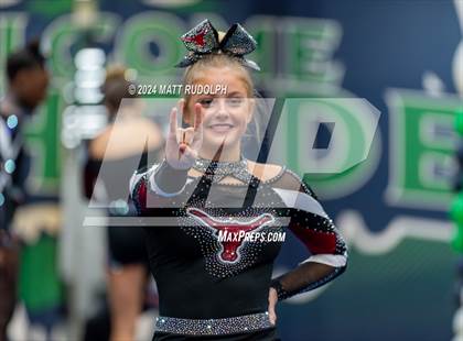 Thumbnail 2 in Lambert (Creekview Classic) photogallery.