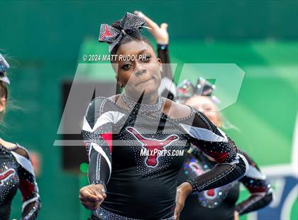Thumbnail 2 in Lambert (Creekview Classic) photogallery.