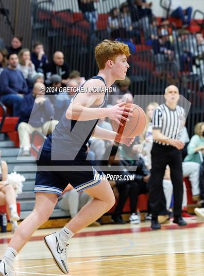 Thumbnail 1 in Staples vs. Wilton (FCIAC 1/4finals) photogallery.