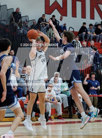 Thumbnail 3 in Staples vs. Wilton (FCIAC 1/4finals) photogallery.