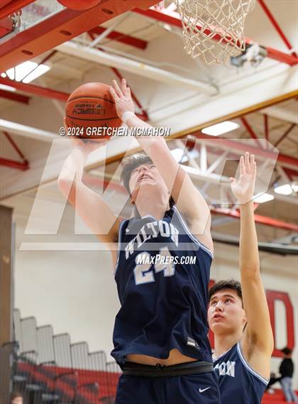 Thumbnail 1 in Staples vs. Wilton (FCIAC 1/4finals) photogallery.
