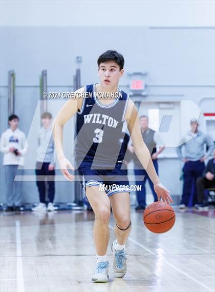 Thumbnail 2 in Staples vs. Wilton (FCIAC 1/4finals) photogallery.