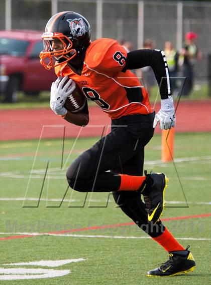 Thumbnail 3 in Barker/Royalton-Hartland @ Amherst Central photogallery.